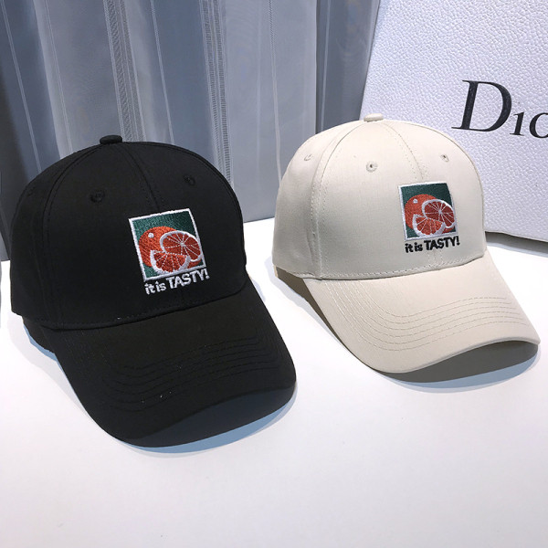 Καθημερινό γυναικείο καπέλο  με κορδόνι και κέντημα  με την επιγραφή `IT IS TASTY`