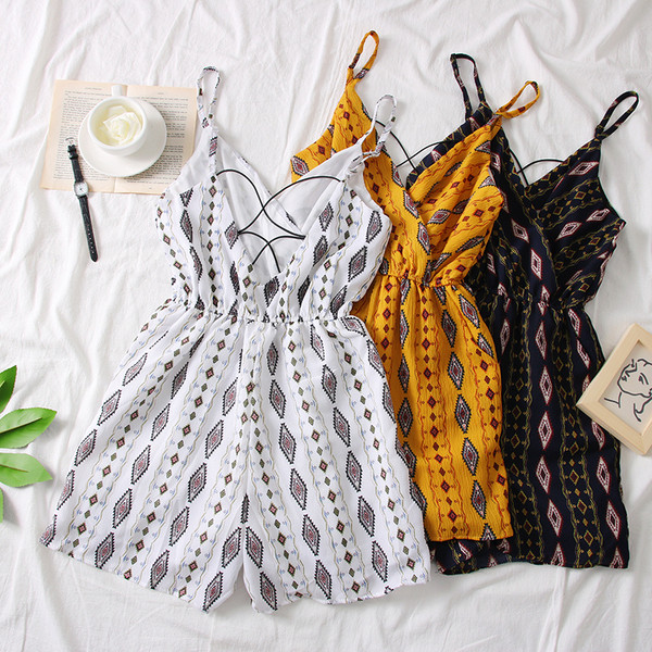 Modern női overall V-nyakkal és vékony pántokkal