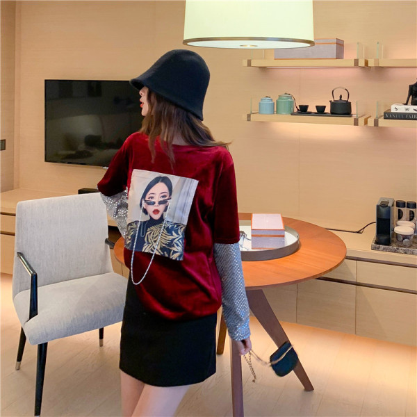 Modern női kétrészes blúz mintával és flitterekkel