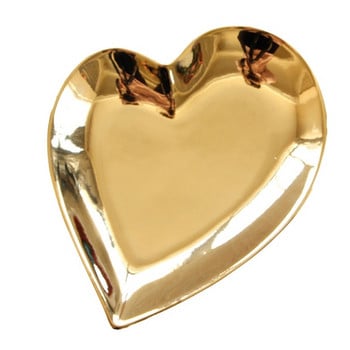 Златиста чиния от керамика във формата на сърце