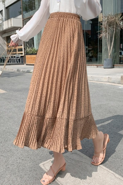 Hosszú redőzött szoknya magas gumírozott derékkal és virágmintával