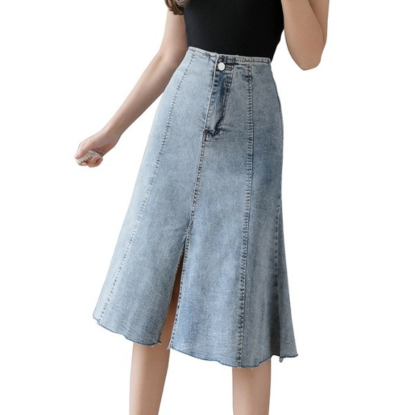 Farmerszoknya szabású modell hasítékkal, magas derékkal