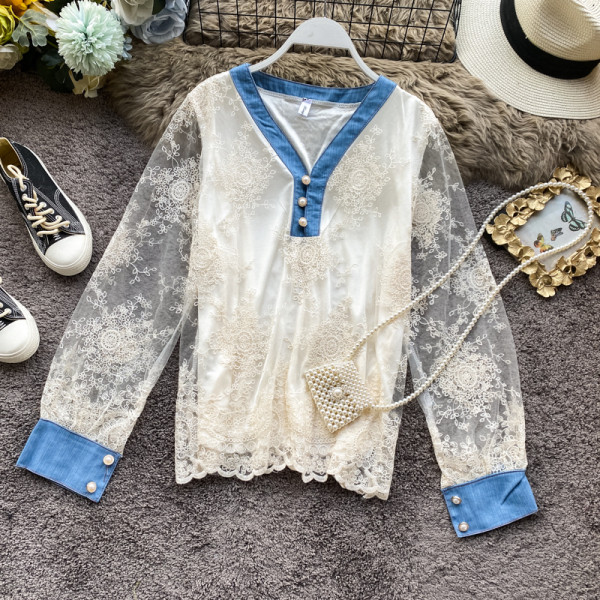 Retro női csipke ing spitz nyakkivágással és gombokkal