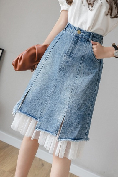 Női farmer és tüll szoknya közepes hosszúságú, magas derékkal