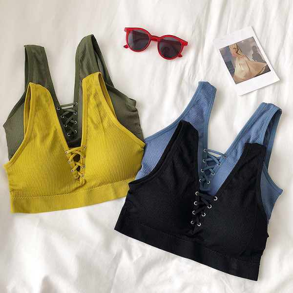 Napi női melltartó széles pántokkal és keresztkötésekkel