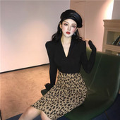 Σύγχρονη γυναικεία σλιμ φούστα μέσου μήκους και λεοπάρδαλη πριντ