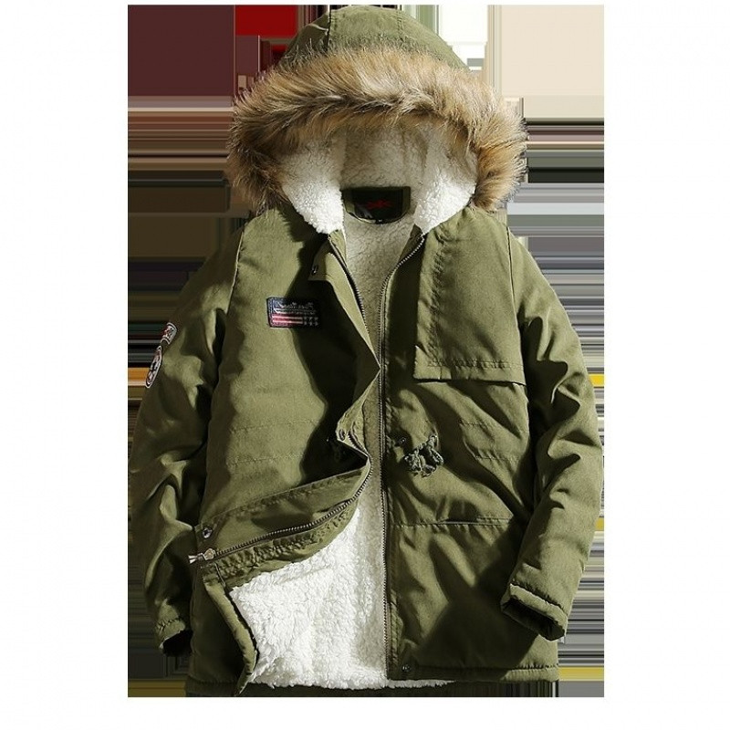 Ανδρικό χειμερινό μπουφάν  με ζεστή μάλλινη επένδυση και αφράτο κολάρο